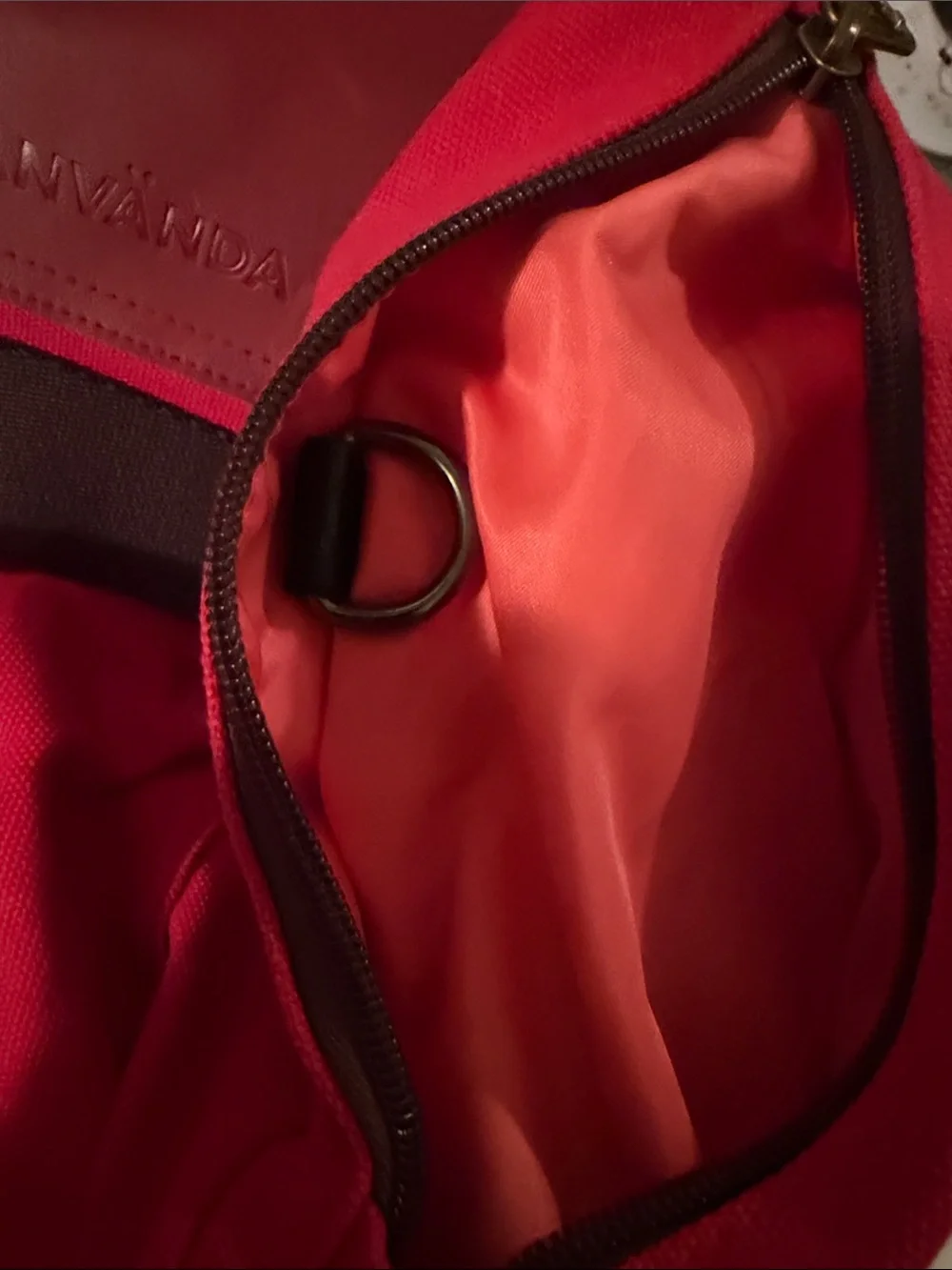Anvanda “A Great Freaking Bag”